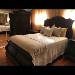 Queen size Ashley Furniture Bedroom set